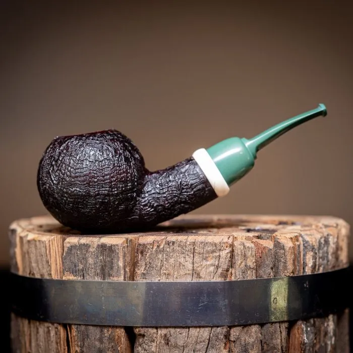 Apple with Mammoth Ivory #820